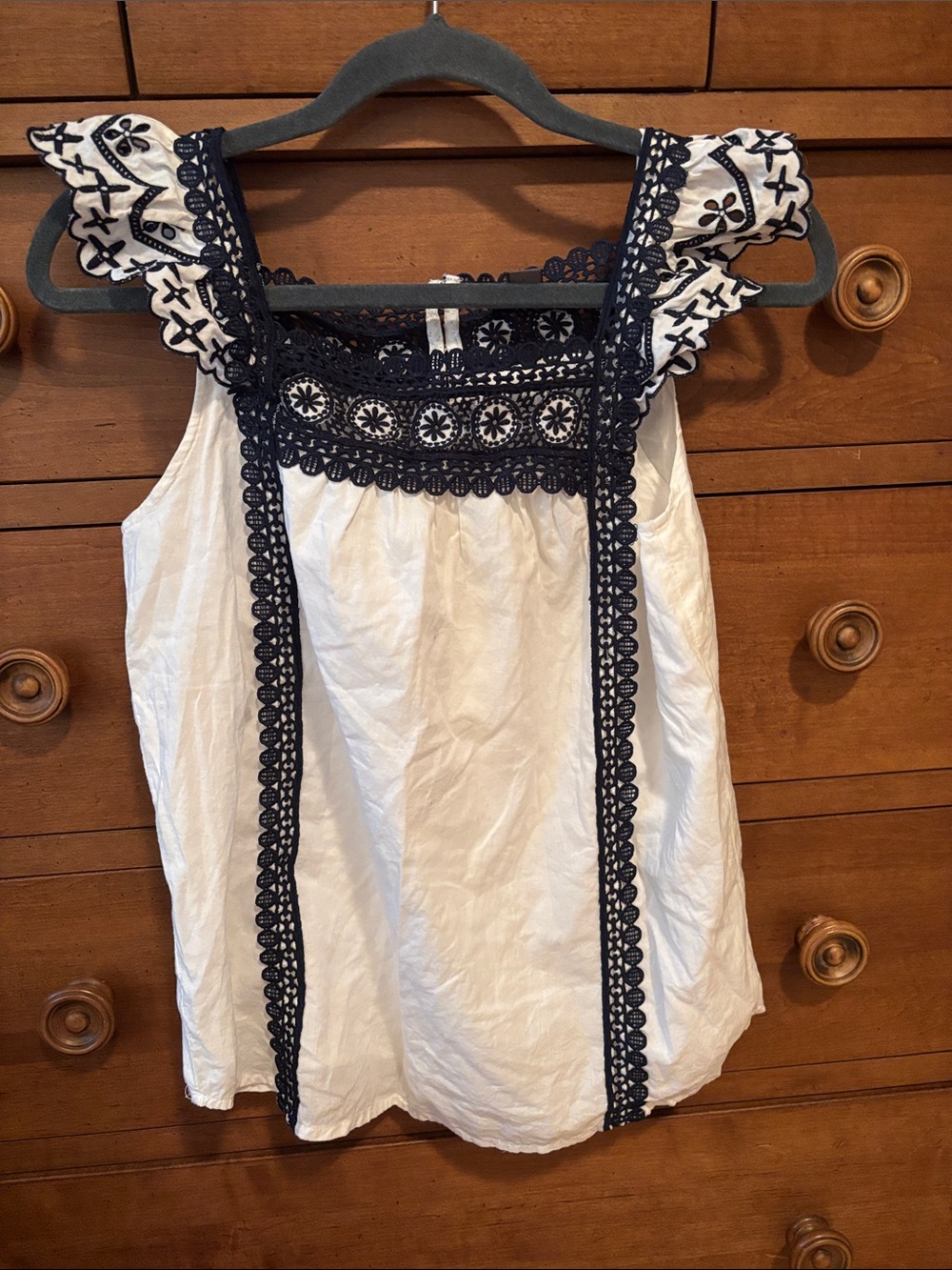 J. Crew Point Sur Sz XS lined White & Navy Embroidered Square-Neck Women’s Top